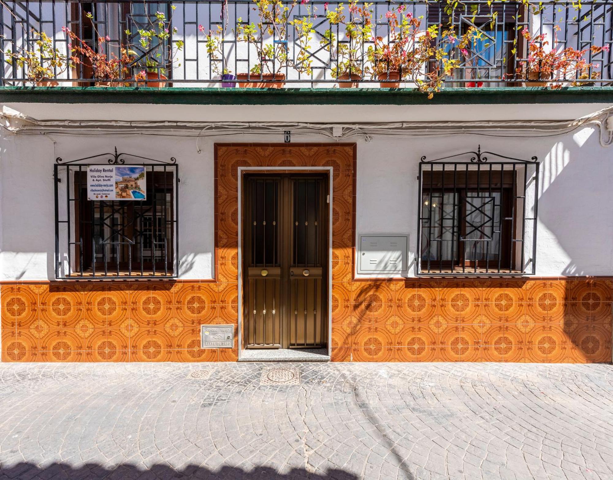 Apartamento Sol Y Playa Nerja Centro Zewnętrze zdjęcie